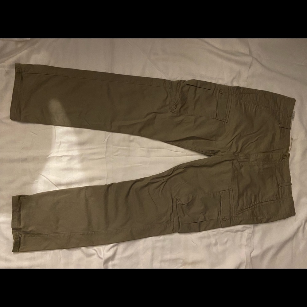 Men’s Levi’s Cargo Pants size 38x32